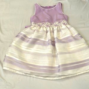 Kids - sweet Heart Rose - purple and white dress - size 7